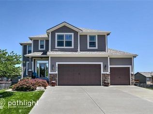 1905 Prairie Clover Rd, Greenwood, MO 64034