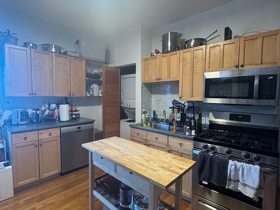 1st image of 3 Nira Ave #2