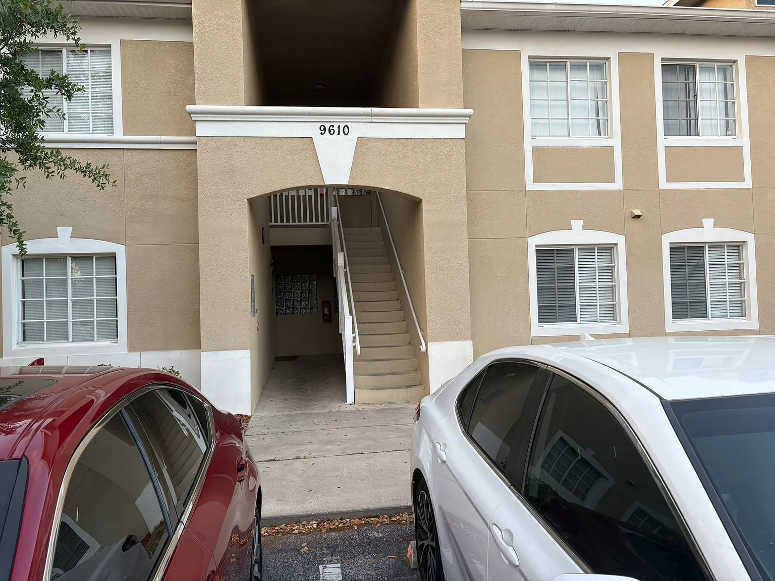 3 bed, 1151 sqft, $1,875 — Photo 1