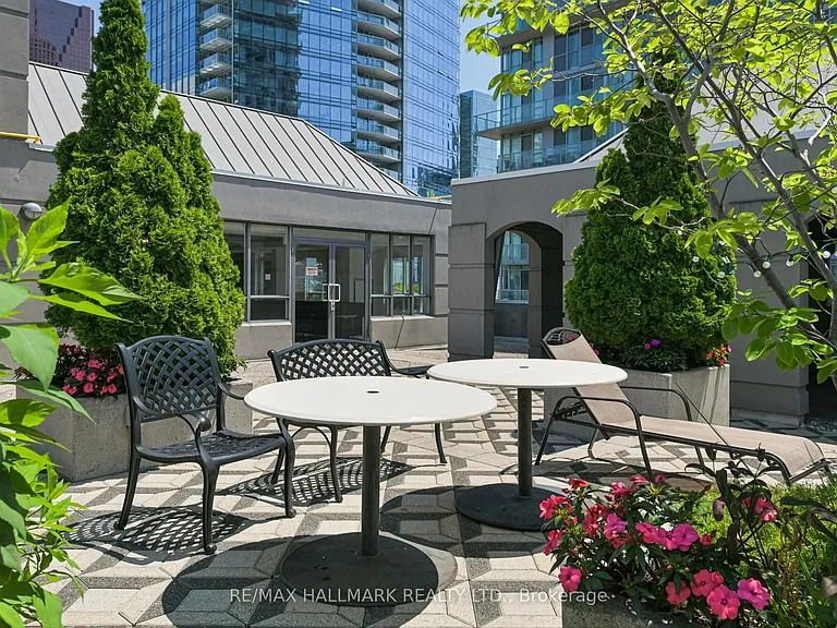 140 Simcoe St #Penthouse 09 — Photo 29