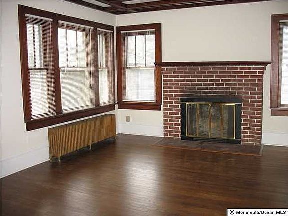 4th image of 822 Trenton Ave