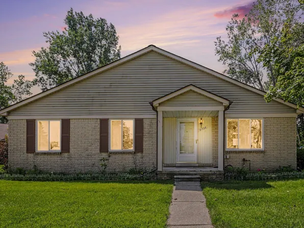 31796 Breezeway Drs #25, New Baltimore, MI 48047
