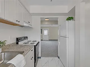 2102 Victoria Ct — Photo 15
