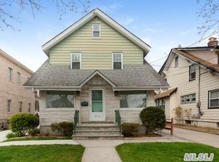 8736 258th St, Floral Park, NY 11001