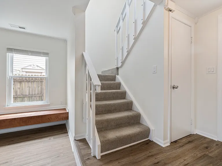 5316 Glenville Cir — Photo 11