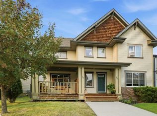 26 S Copperpond Pl SE, Calgary, AB T2Z0L6