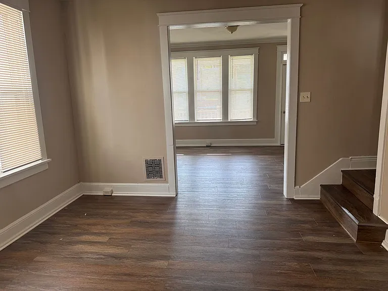 823 Pine Street — Photo 5