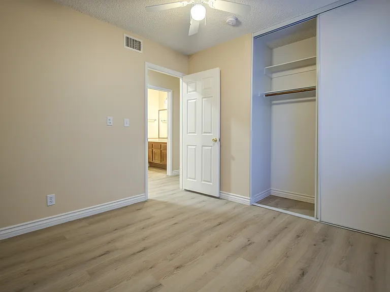 3134 Laurel Ave — Photo 15