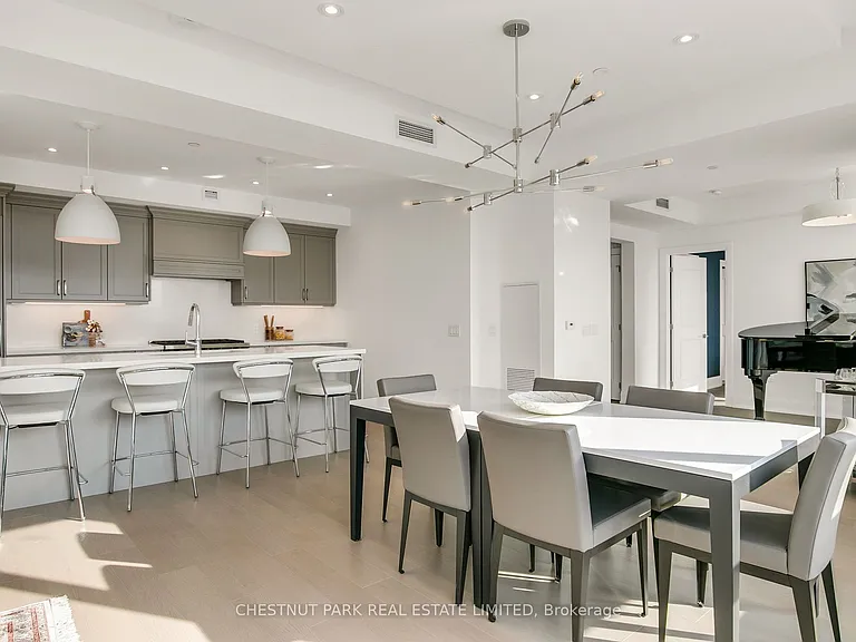 1700 Avenue Rd #Penthouse 706 — Photo 12