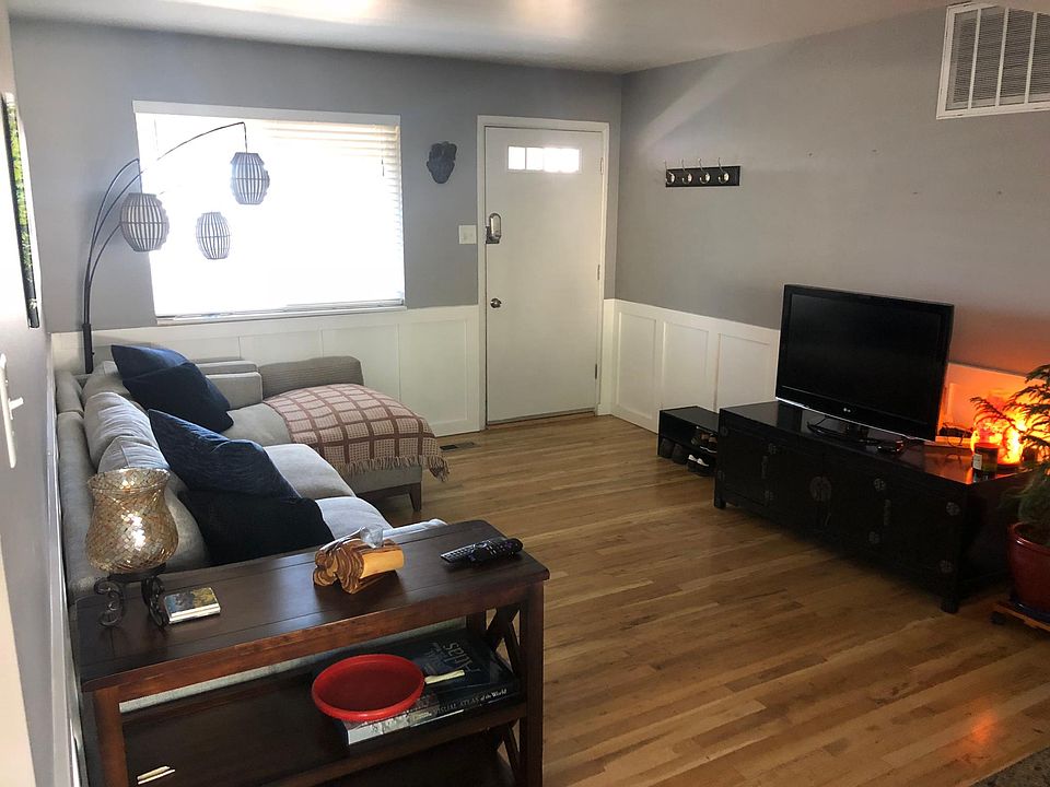 1st image of 650 N 300 W #217-1