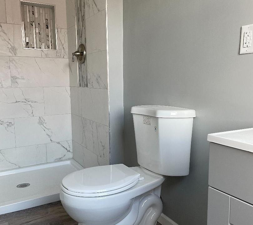 1 bedroom bath