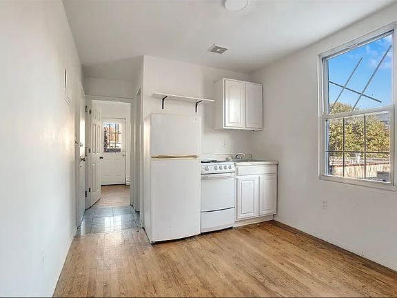 5th image of 230 N 5th St #2A