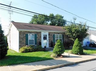 230 3rd St, Walnutport, PA 18088