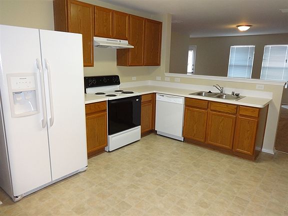 2nd image of 1120 Boxwood Dr