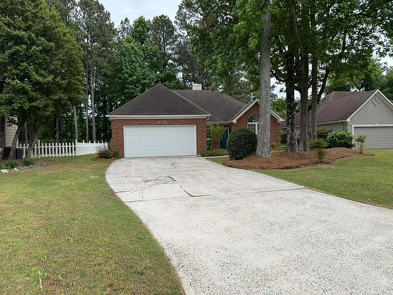 4825 Jones Bridge Woods Dr — Photo 1