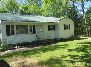 107 Enfield Rd, Lincoln, ME 04457