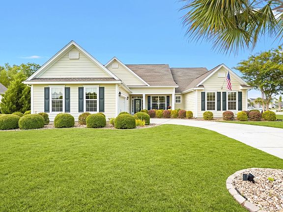 2nd image of 301 Babylon Pine Dr.