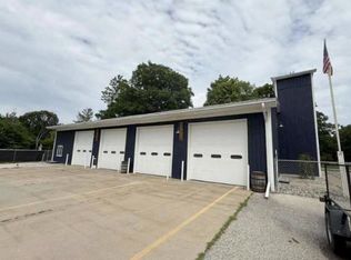 725 W Irish St, Sanford, MI 48657