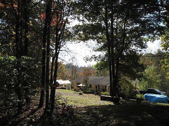2nd image of 165 Hy Cobb Dr