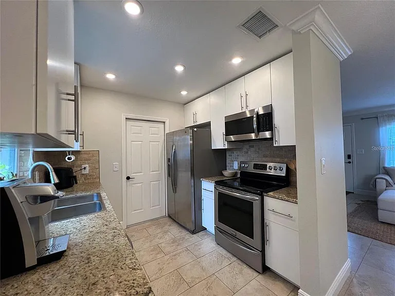 3748 Manatee Dr SE — Photo 8