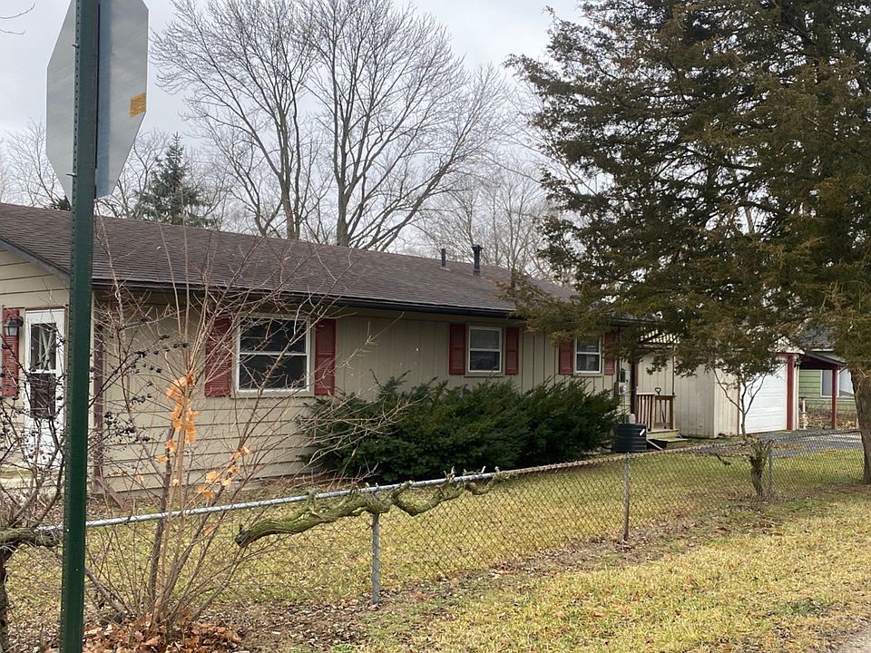 2nd image of 9089 Walnut Dr