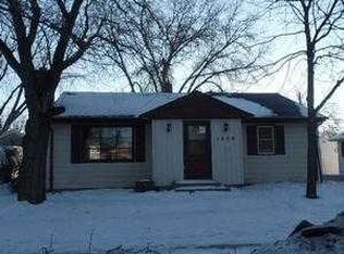 1620 4th St S, Moorhead, MN 56560