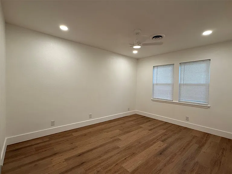 6712 Bryn Mawr Dr — Photo 23