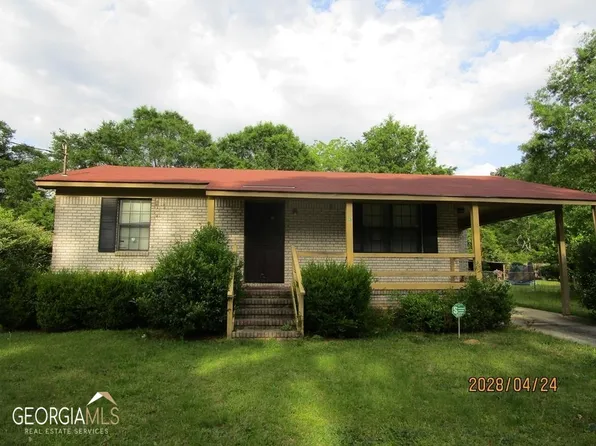 828 Gwendolyn St, Sandersville, GA 31082