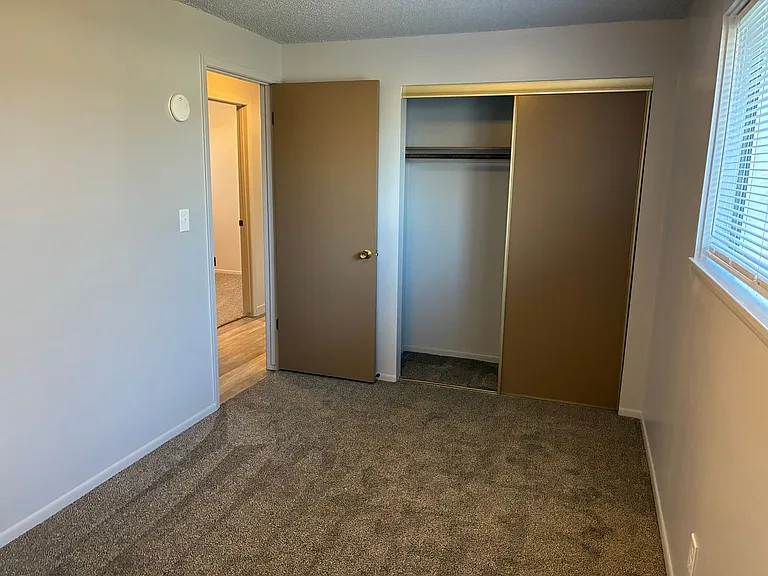 7523 S Cowen St — Photo 13