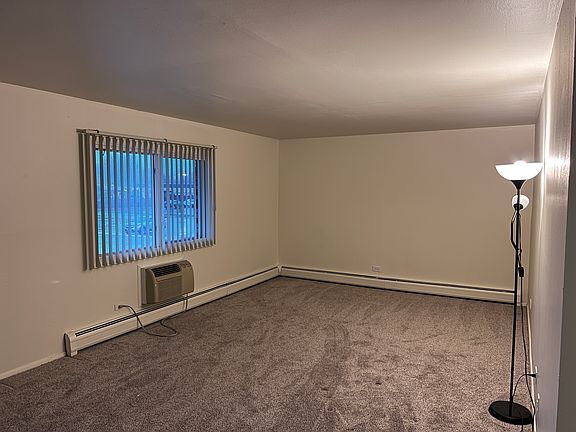 3rd image of 9127 Stevenson Dr APT 2E
