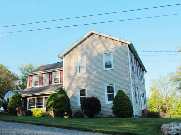 32 Bush St, Oxford, NJ 07863