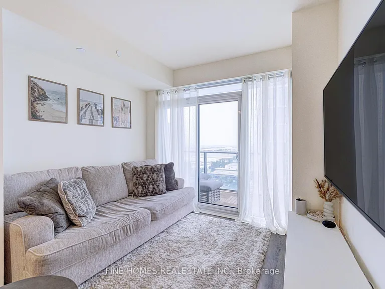 9000 Jane St #1903 — Photo 15