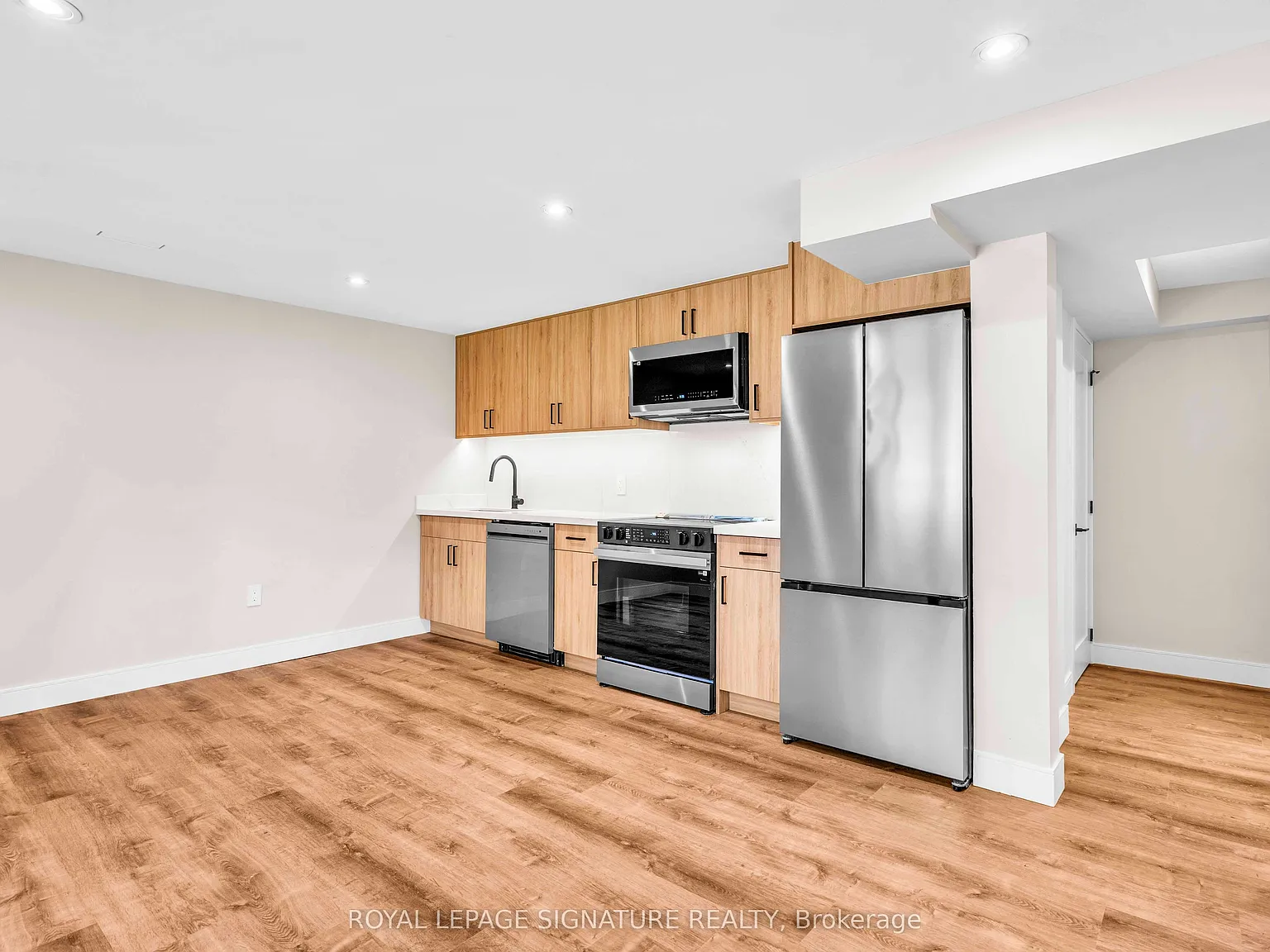 1 bed, $2,000 — Photo 4