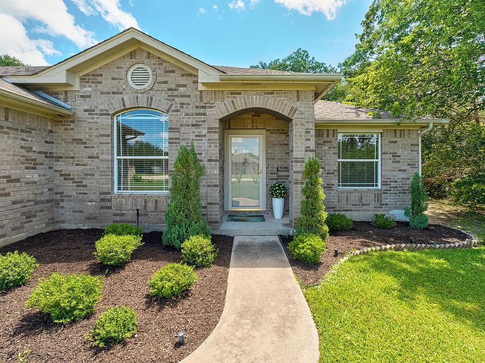 1st image of 122 Litton Ln