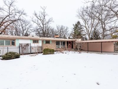 214 Hancock Ave, Lake Bluff, IL, 60044