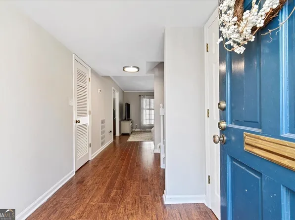 1470 Hampton Glen Ct, Decatur, GA 30033