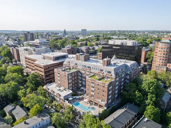 950 Massachusetts Ave APT 505, Cambridge, MA 02139