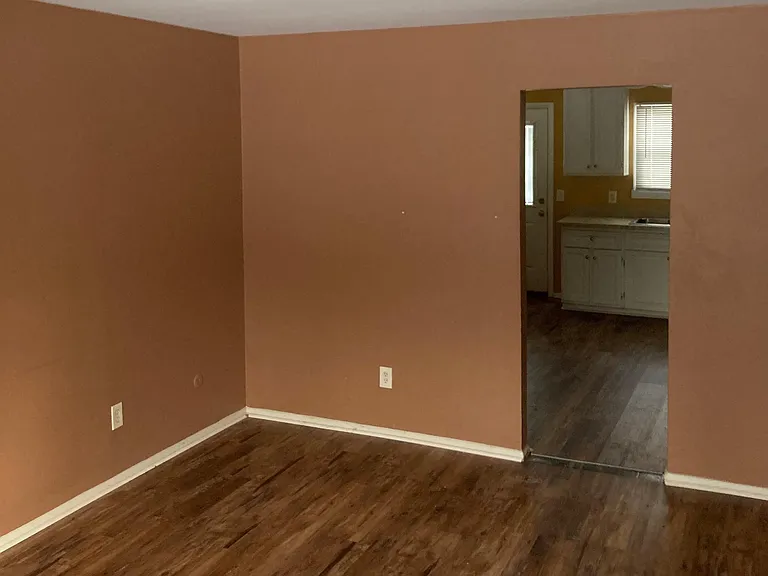 164 Comet St #5 — Photo 2