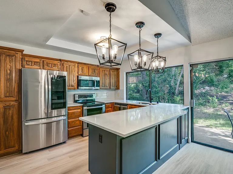 1107 Terrace Trl — Photo 2