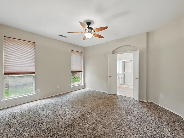 7464 Maroon Dr — Photo 6