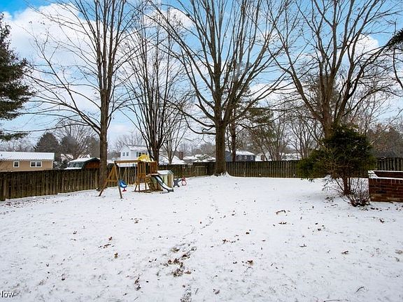 3rd image of 2677 Taylor St