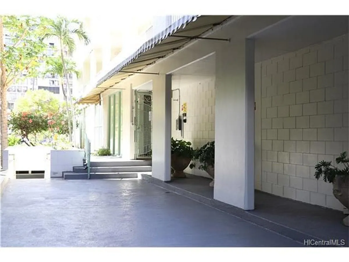 Building Photo - 249 Kapili St #204