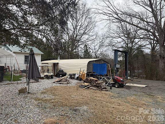 3rd image of 4618 Bigham Rd