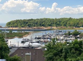 16 Prospect Ave, Sea Cliff, NY 11579
