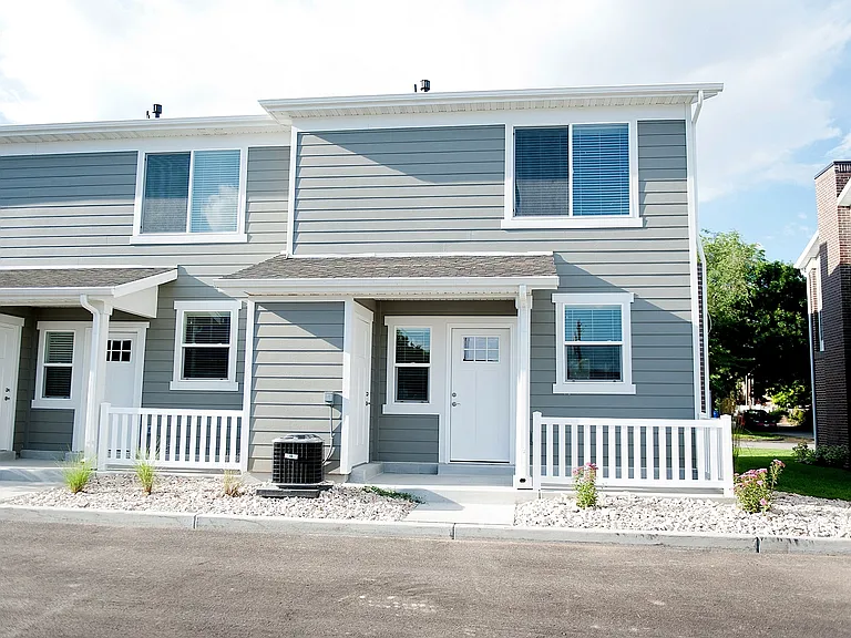 372 W 200 N — Photo 10