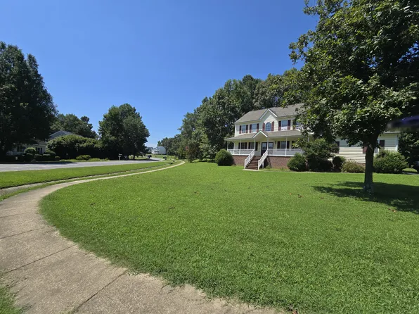 1501 Creek Knoll Ct, South Chesterfield, VA 23834