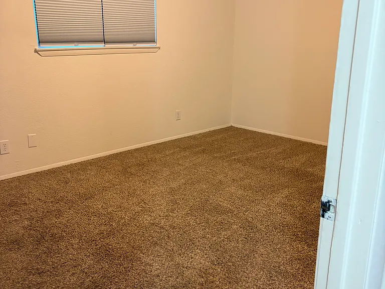 3910 Highland View Dr — Photo 9