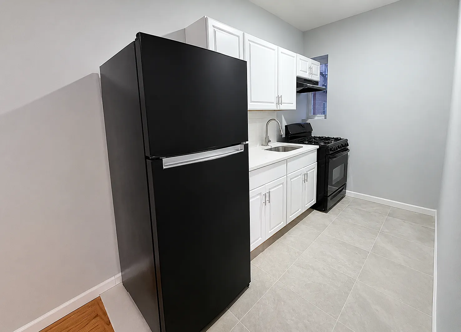 2 bed, $2,200 — Photo 2