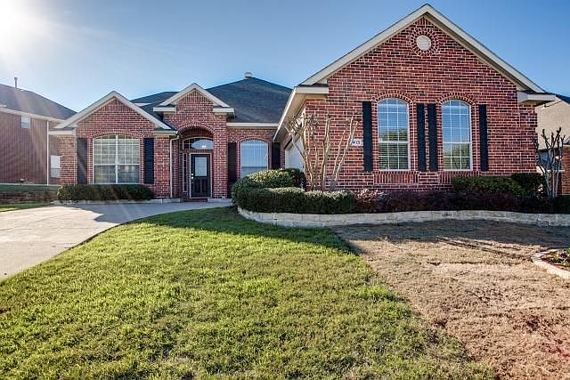 1st image of 2413 Royal Birkdale Dr