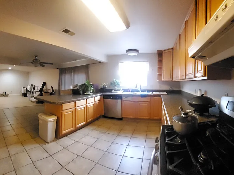 5036 Arvinels Ave — Photo 2